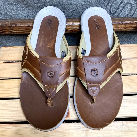 danner lost coast sandals